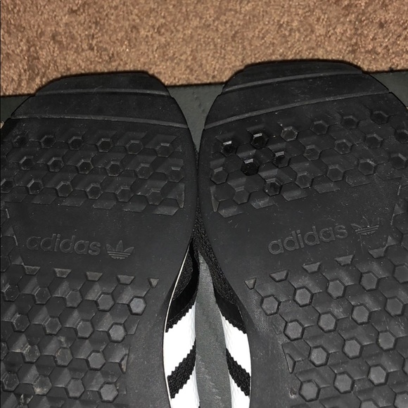 N-5923 adidas men’s shoes size 11.5 - Picture 8 of 8